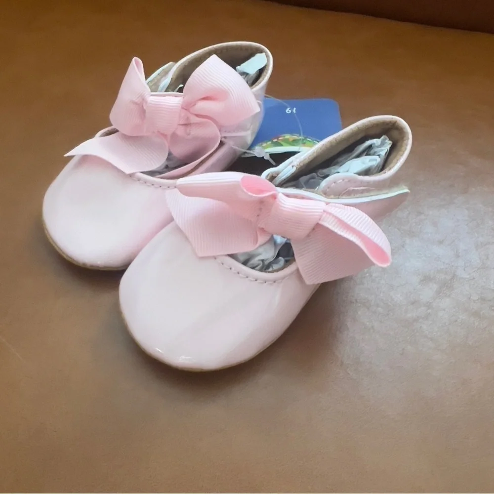 Baby Girl Infant Pink Shoes with Bow Accent Sz 19 9-12 months NWT